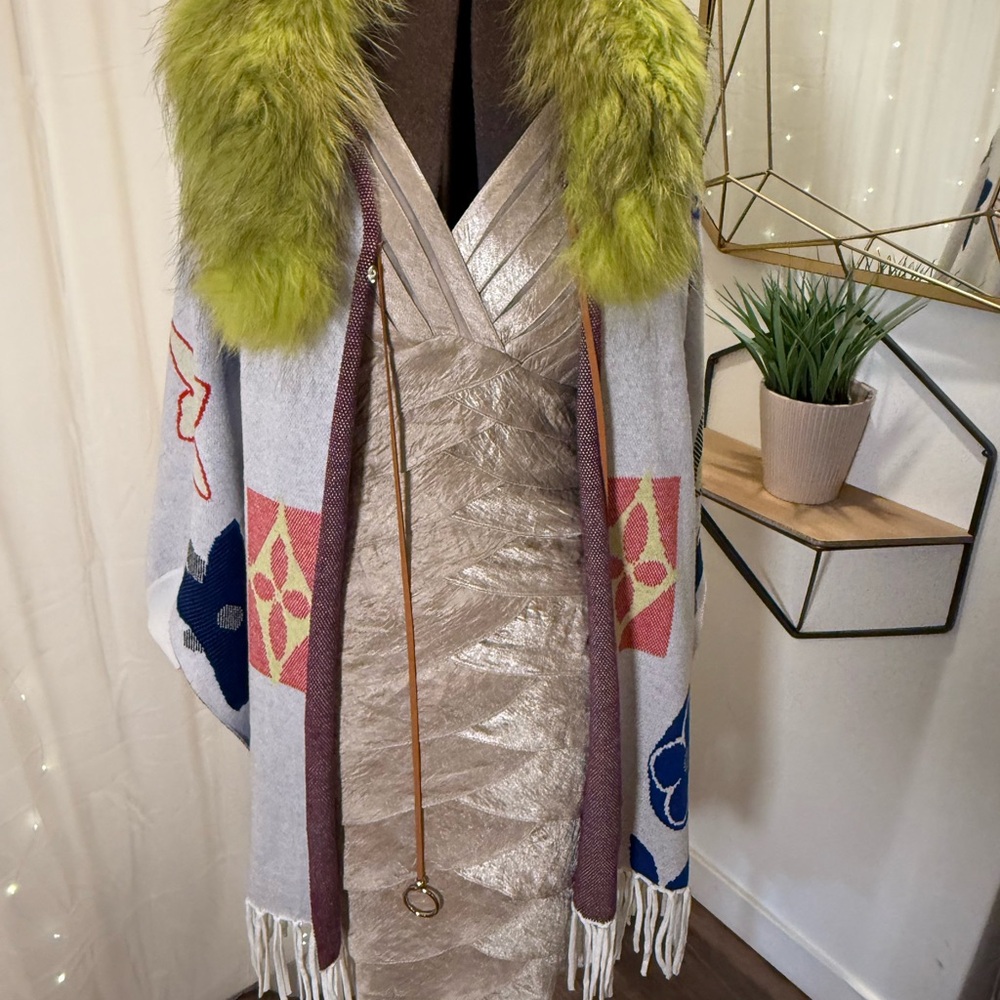 Ooh La La Shawl with Fur